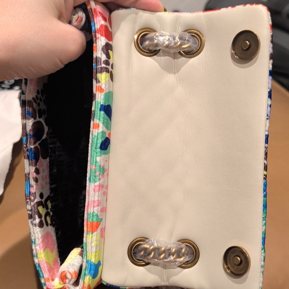 Kurt Geiger Brixton Multicolor Quilted Chain Shoulder Bag NWT and Dusty - Picture 8 of 11